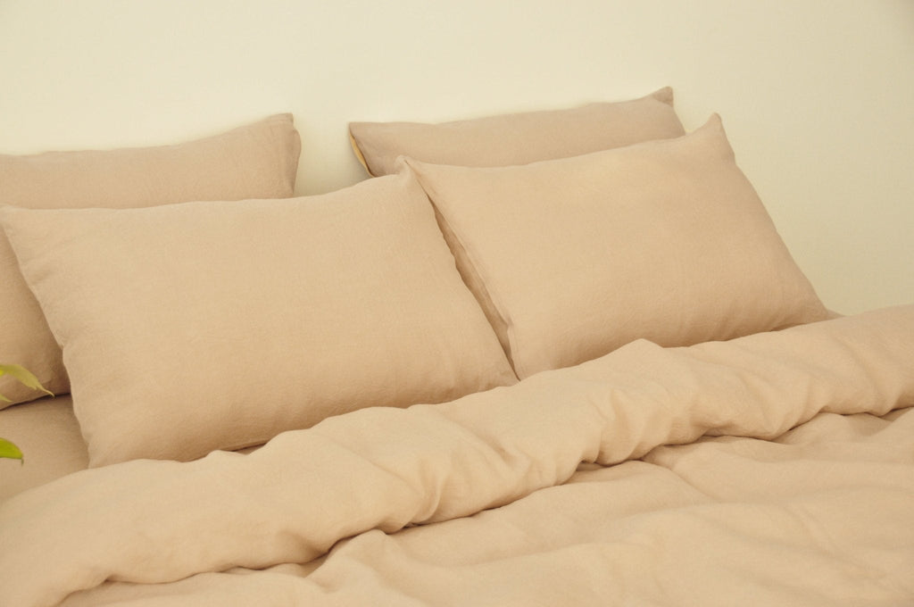 "Caramel pillowcase - True Things"