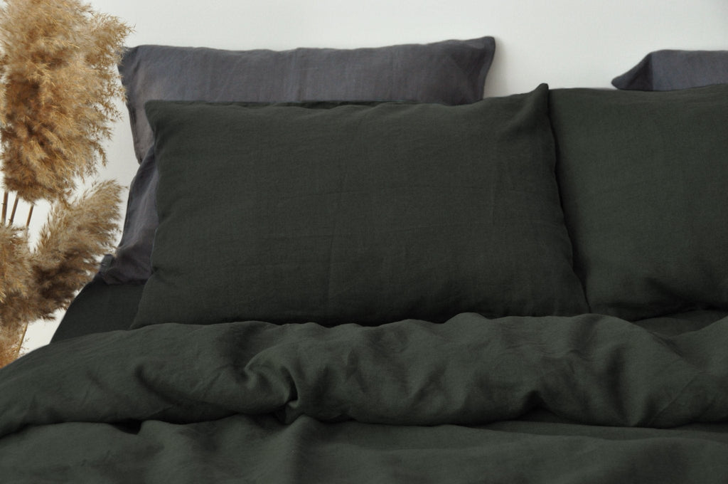 "Charcoal green duvet cover - True Things"