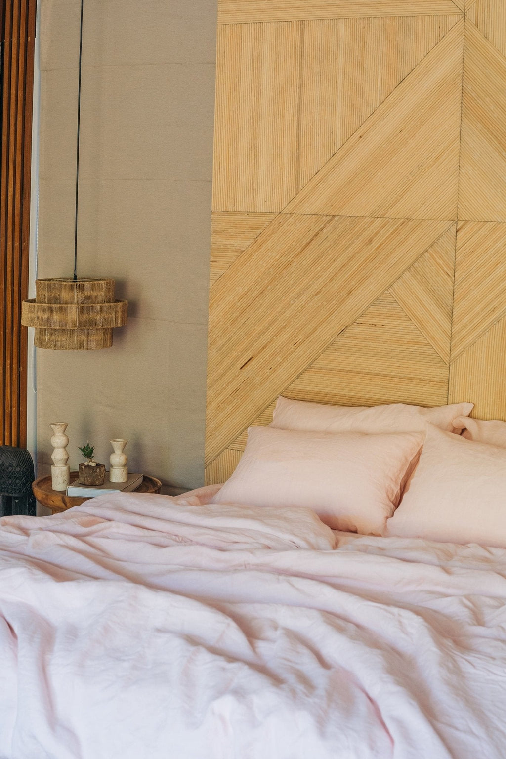 "Blush pink pillowcase - True Things"