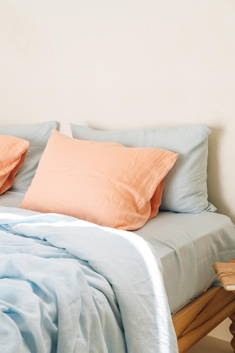 READY TO SHIP from Florida 1 Sky blue linen duvet cover 1 duvet cover Softened linen Light blue comforter cover Quilt cover Coconut buttons