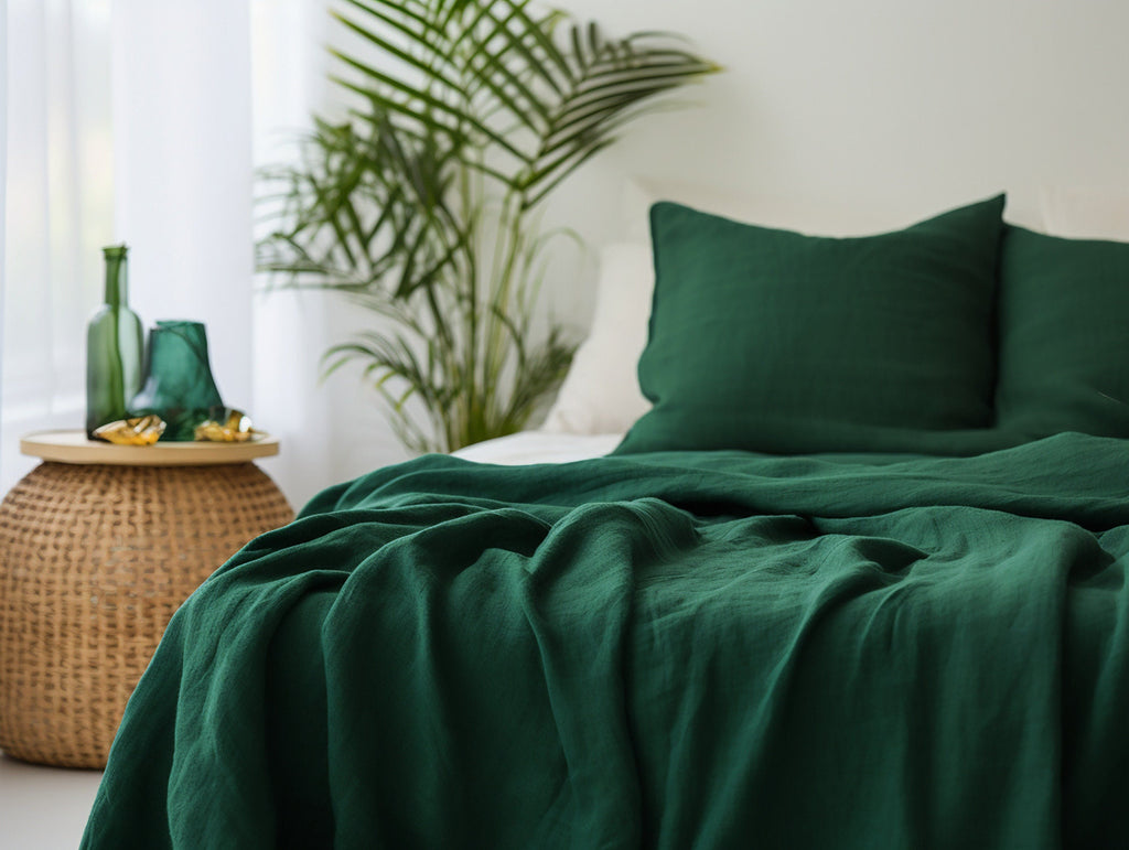 READY TO SHIP Forest green softened linen coverlet Medium weight Green bed cover Twin blanket Emerald green bed throw