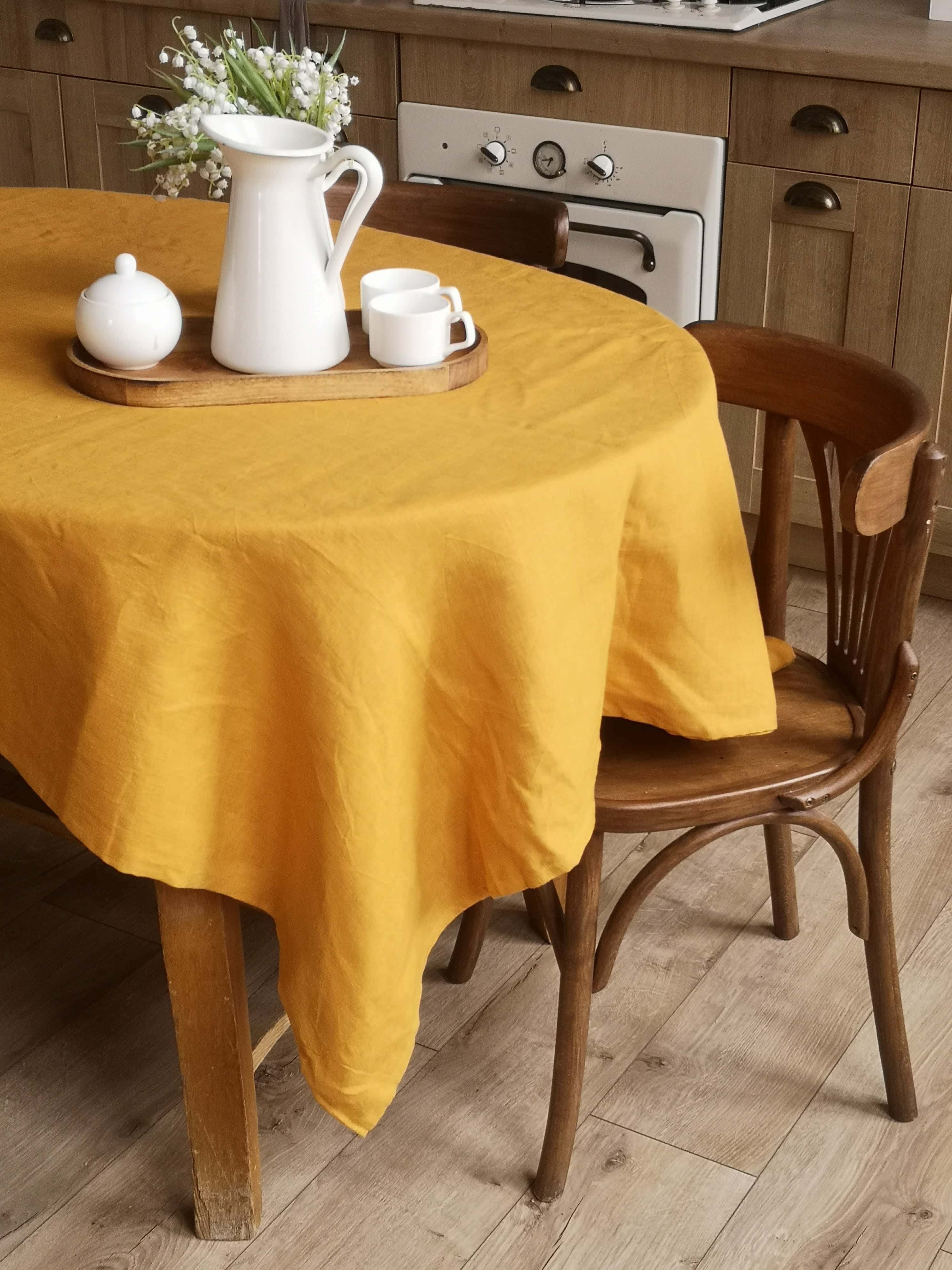 Kurkuma-Tischdecke