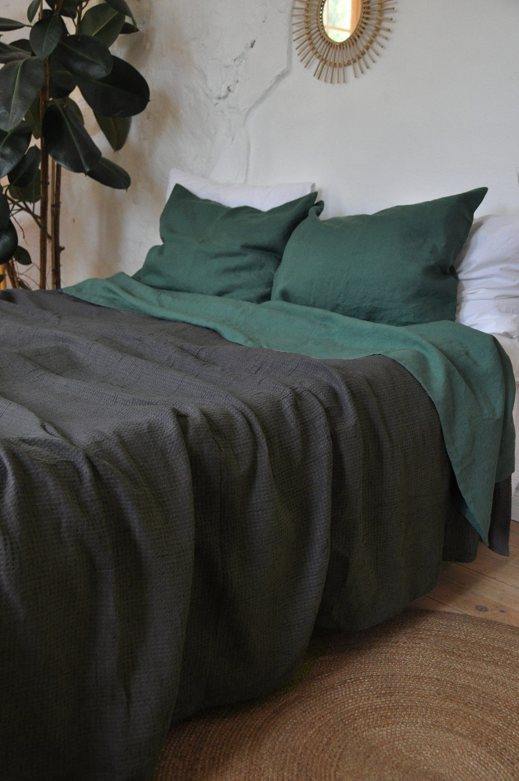 READY TO SHIP Charcoal waffle linen coverlet Heavy weight linen Waffle throw blanket Linen bed cover