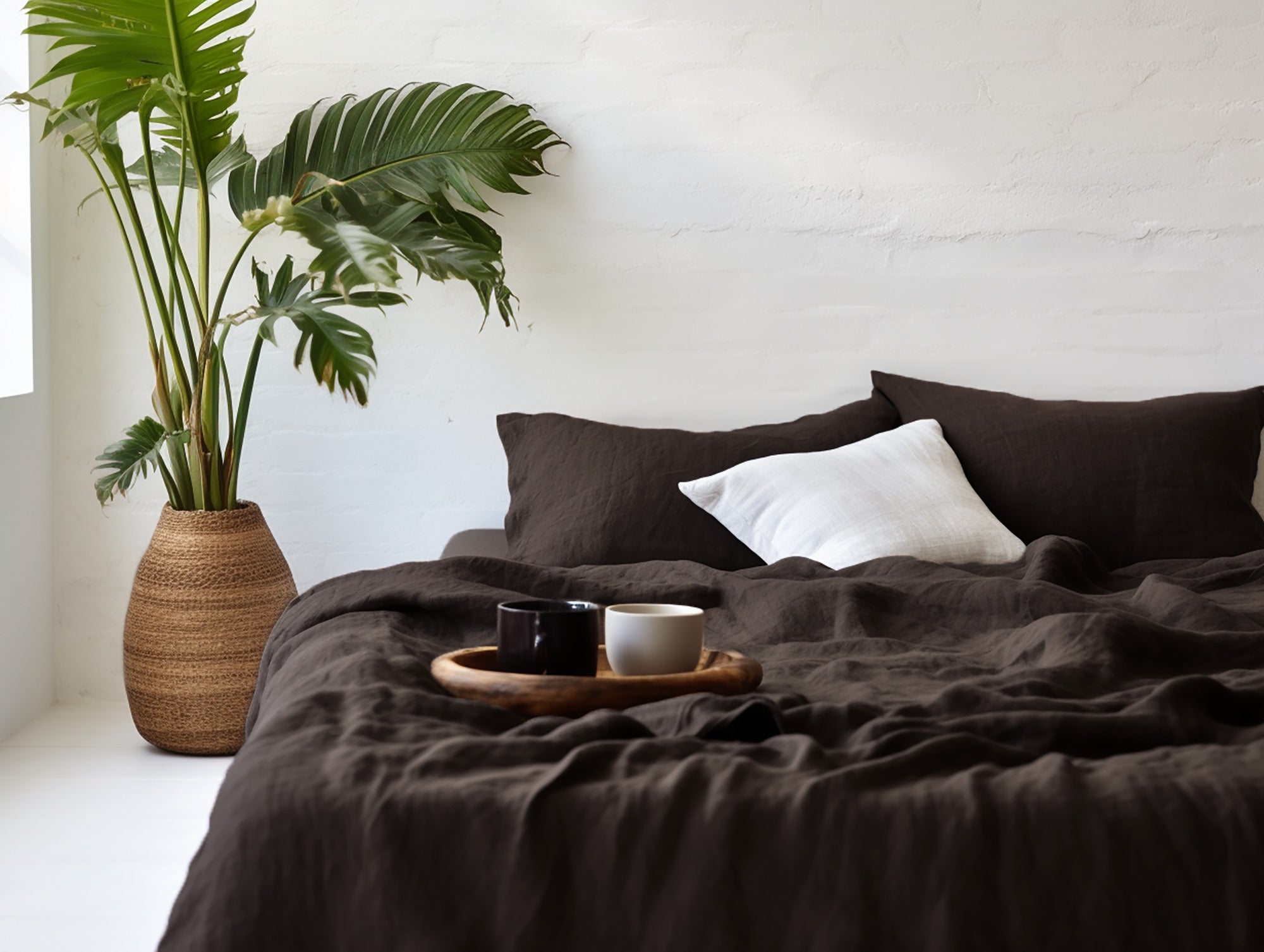 Brown fitted sheet