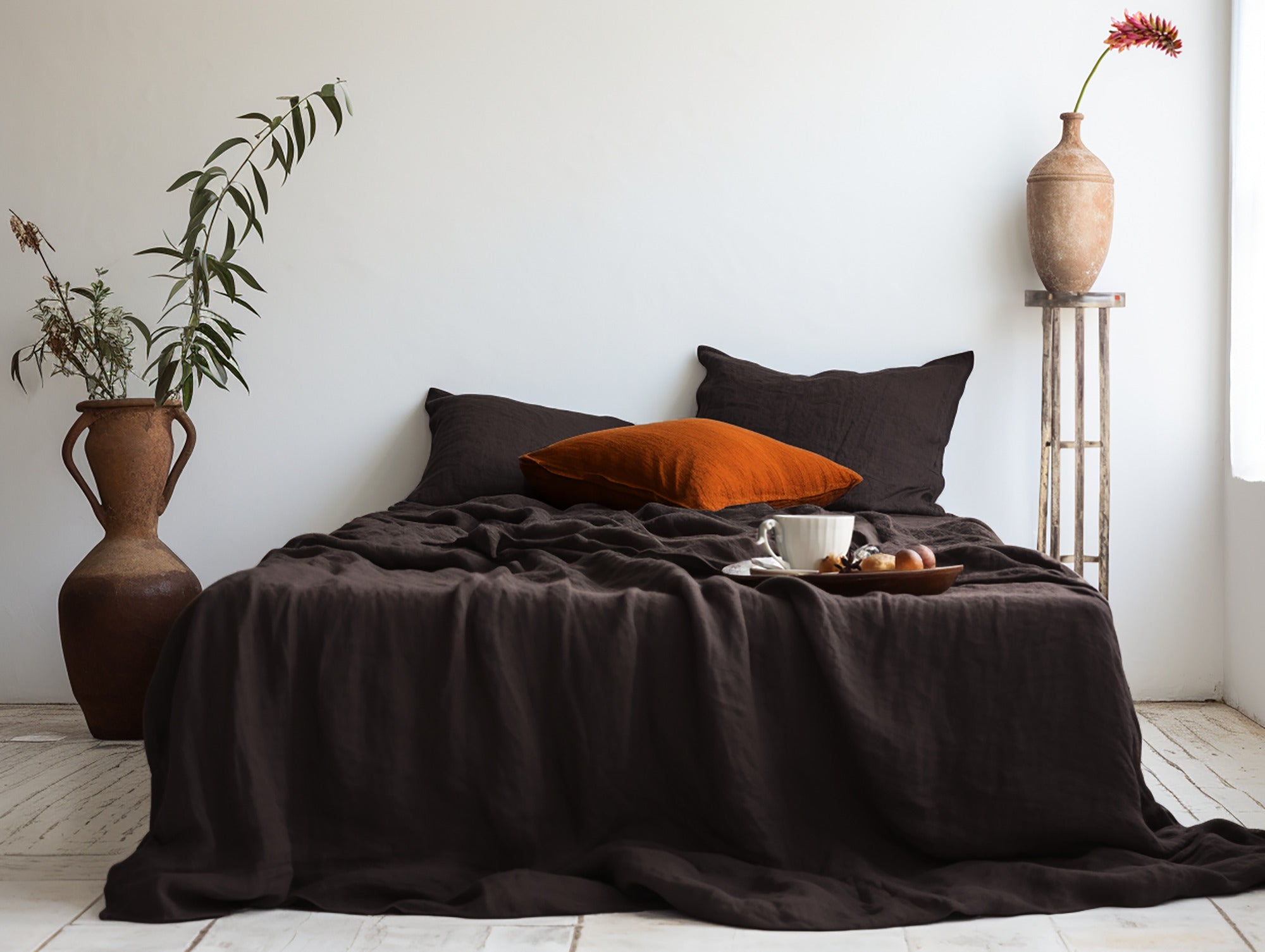 Brown fitted sheet