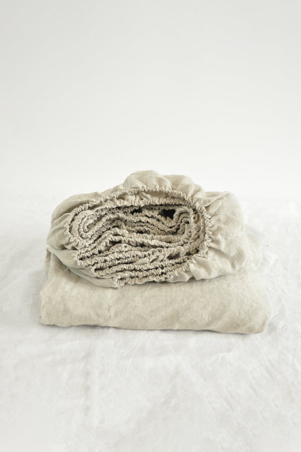 Undyed fitted sheet