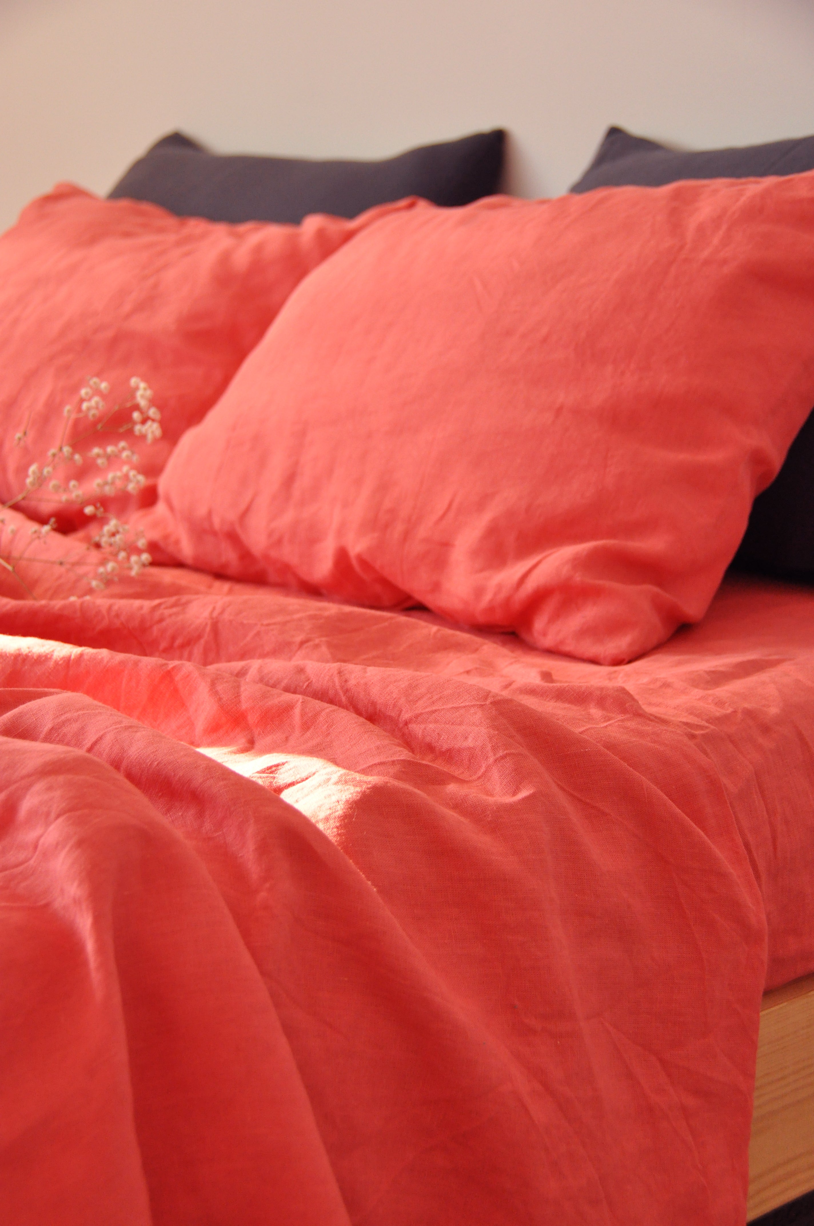 Coral fitted sheet