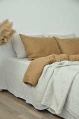 Undyed coverlet