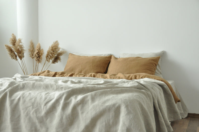 Undyed coverlet