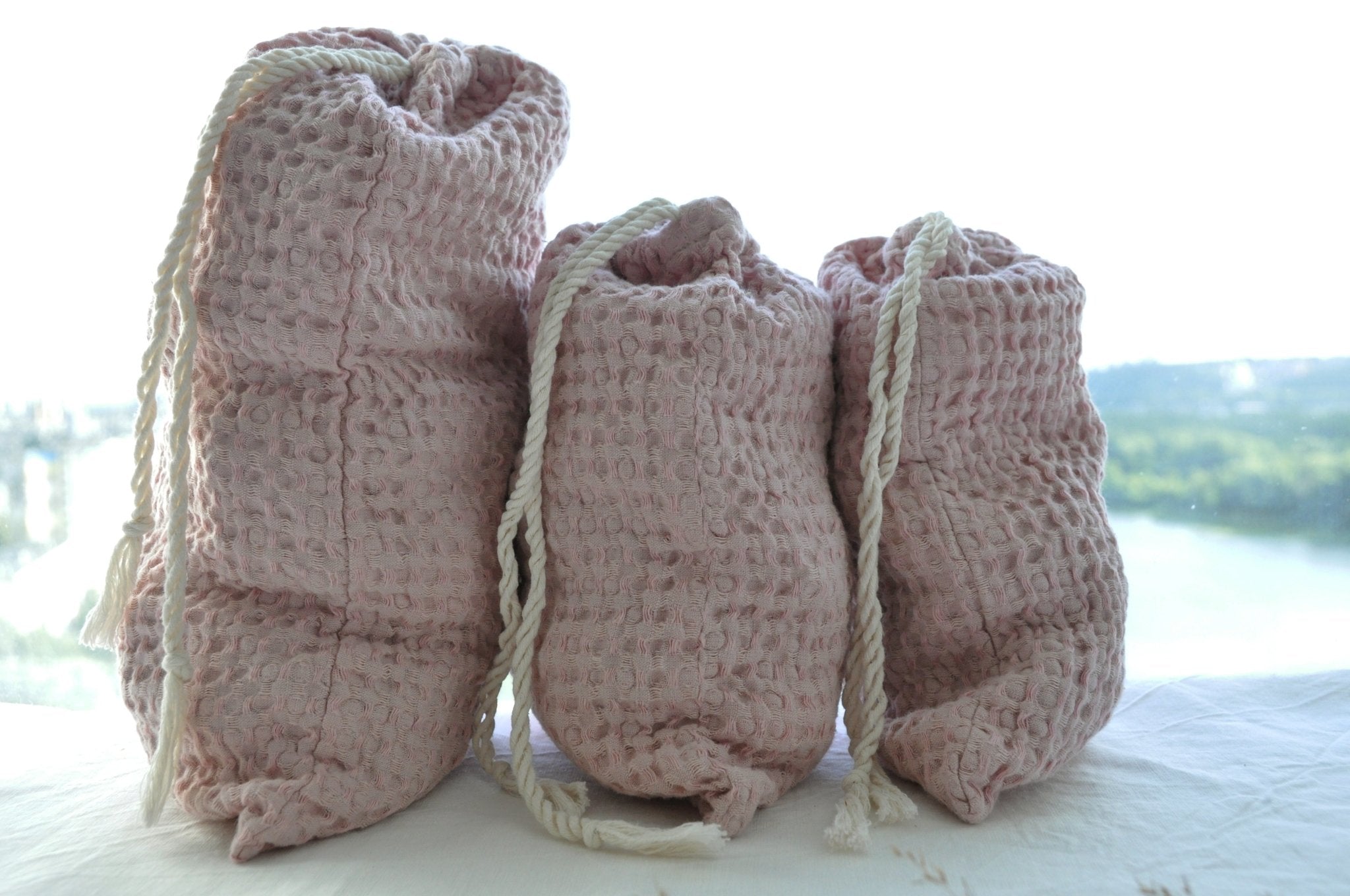 Bread waffle drawstring bag - True Things