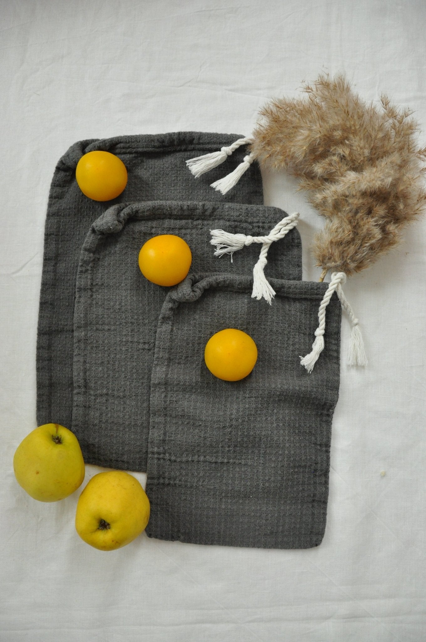 Bread waffle drawstring bag - True Things