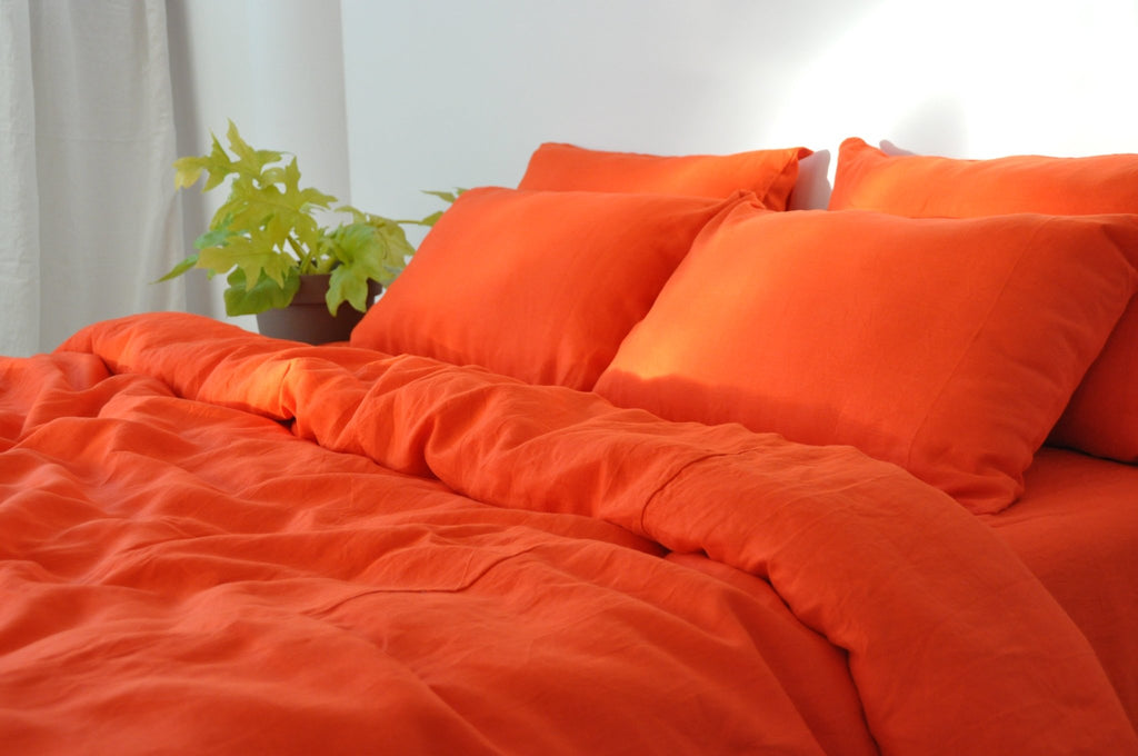 Bright orange duvet cover - True Things