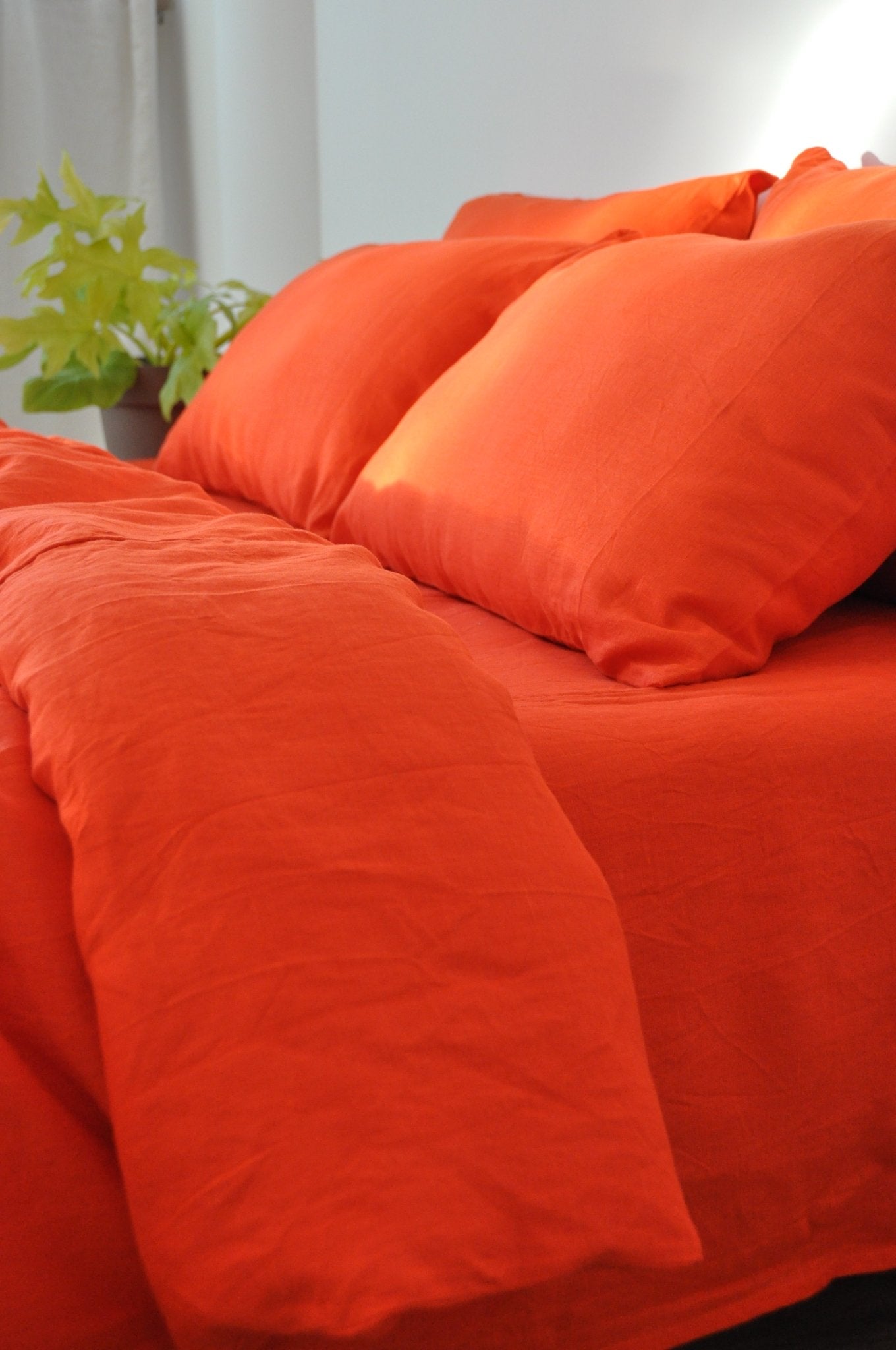 Bright orange duvet cover - True Things