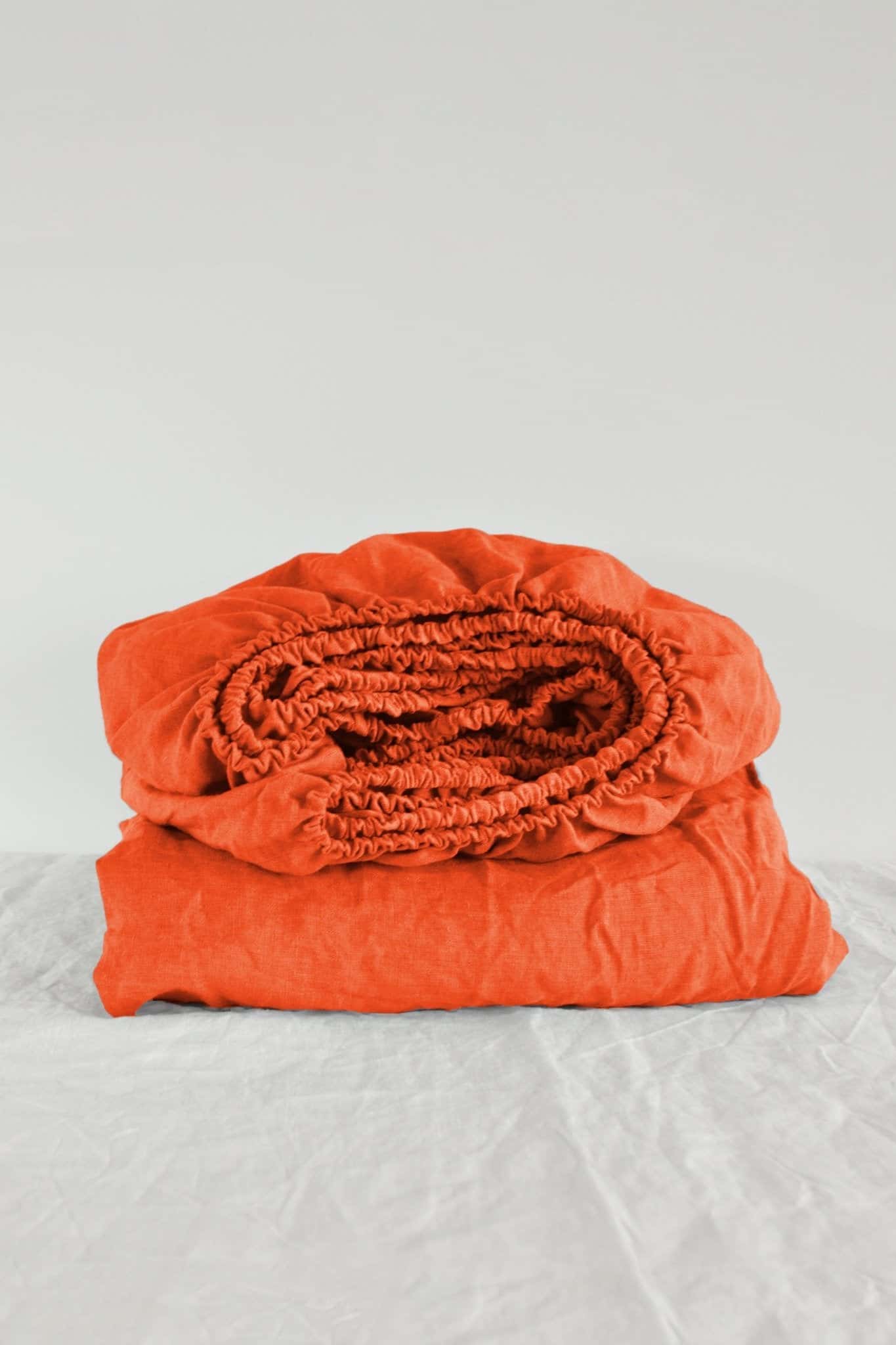 Bright orange fitted sheet - True Things