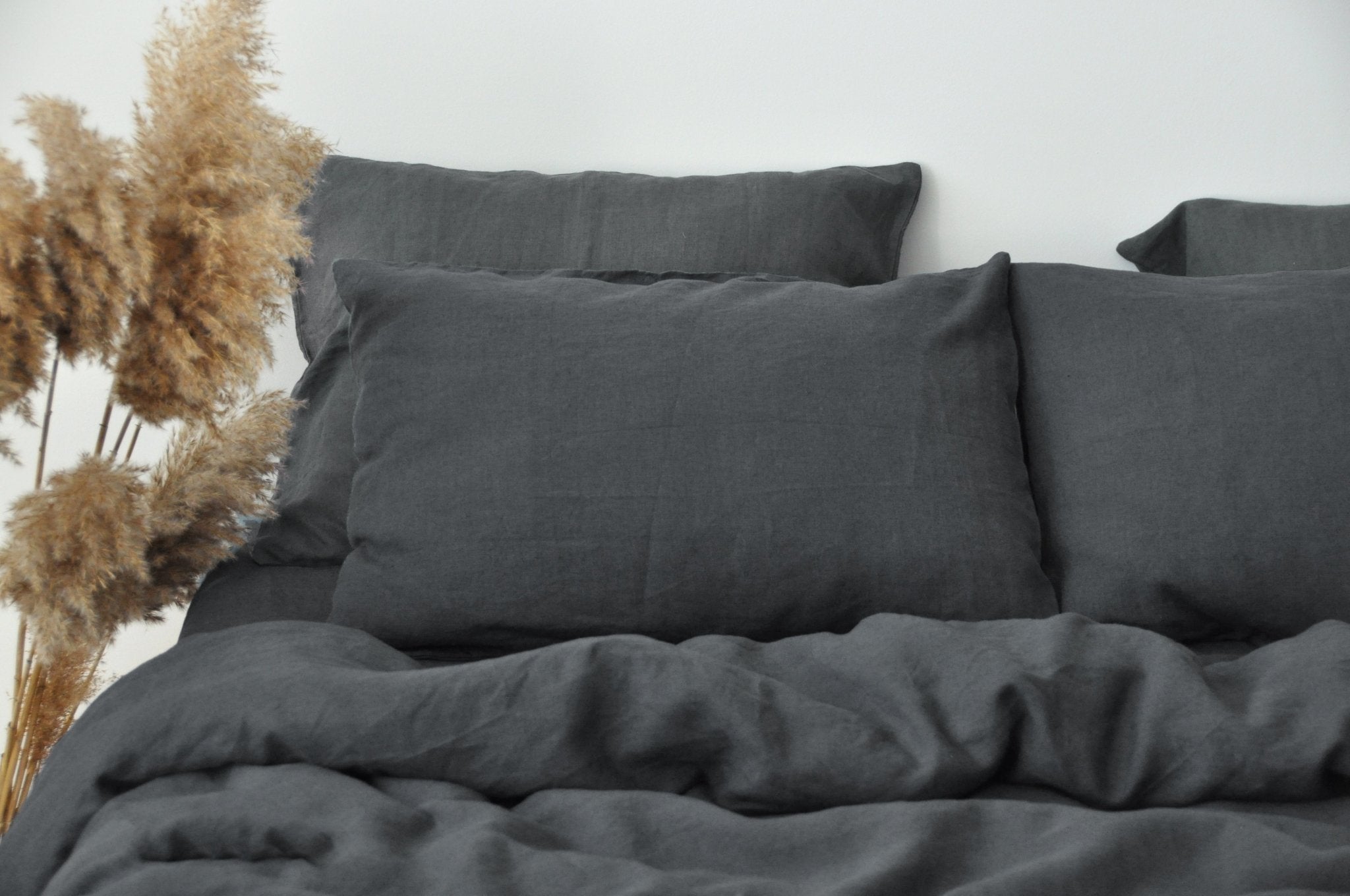 Charcoal duvet cover - True Things