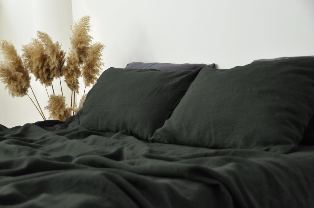 Charcoal green sheet set - True Things