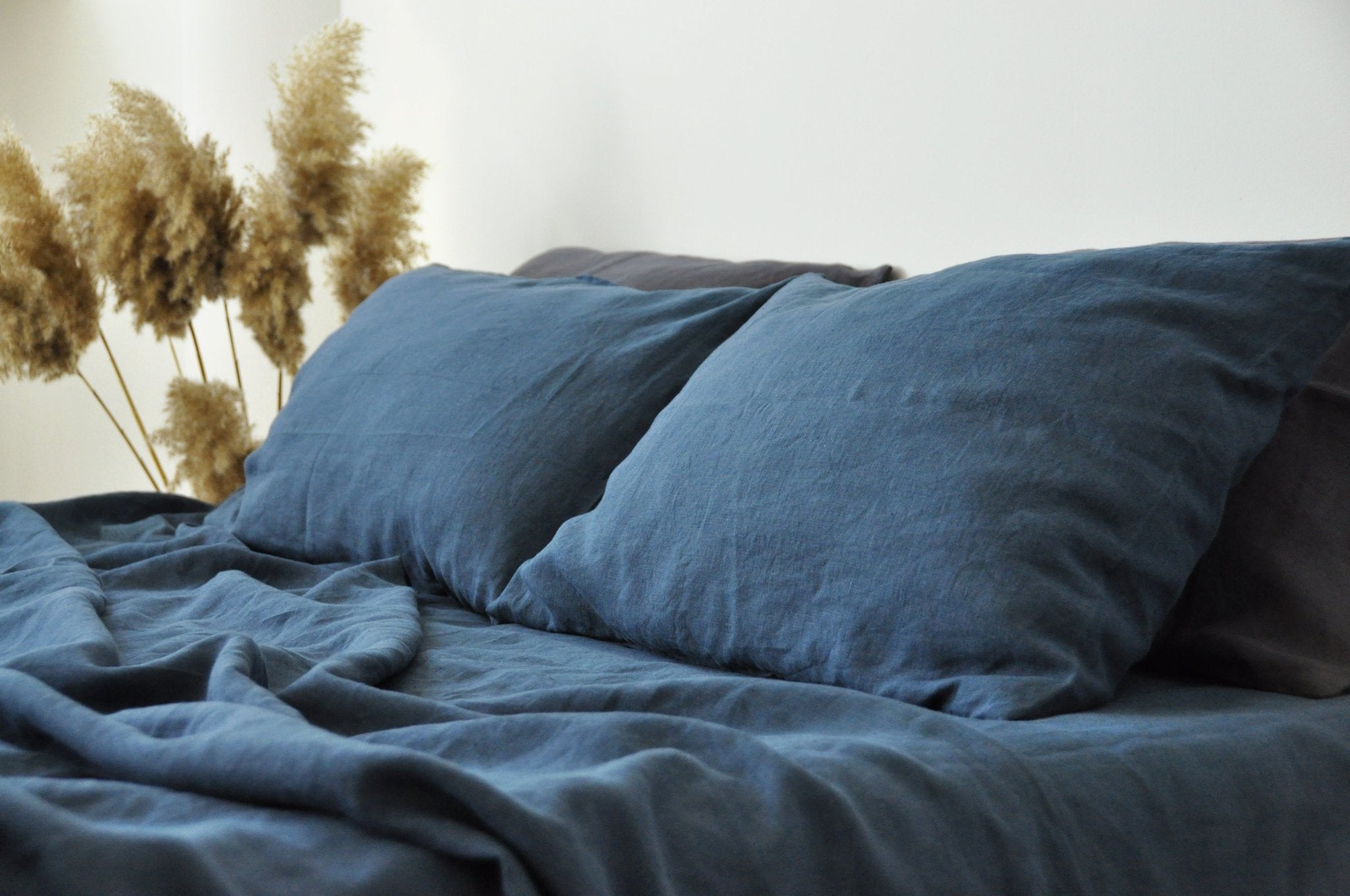 Charcoal teal fitted sheet - True Things