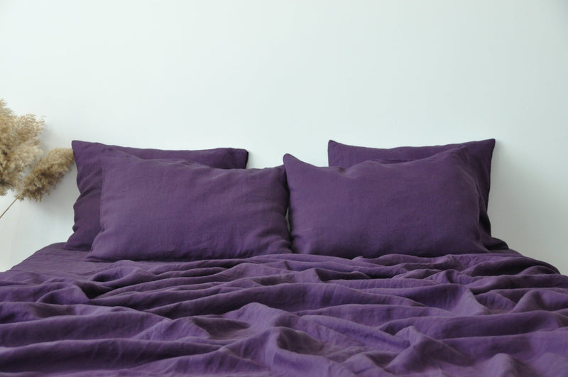 Deep purple fitted sheet