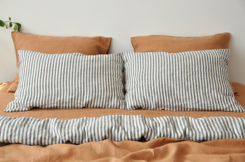 Double-sided clay and white&gray stripe duvet cover