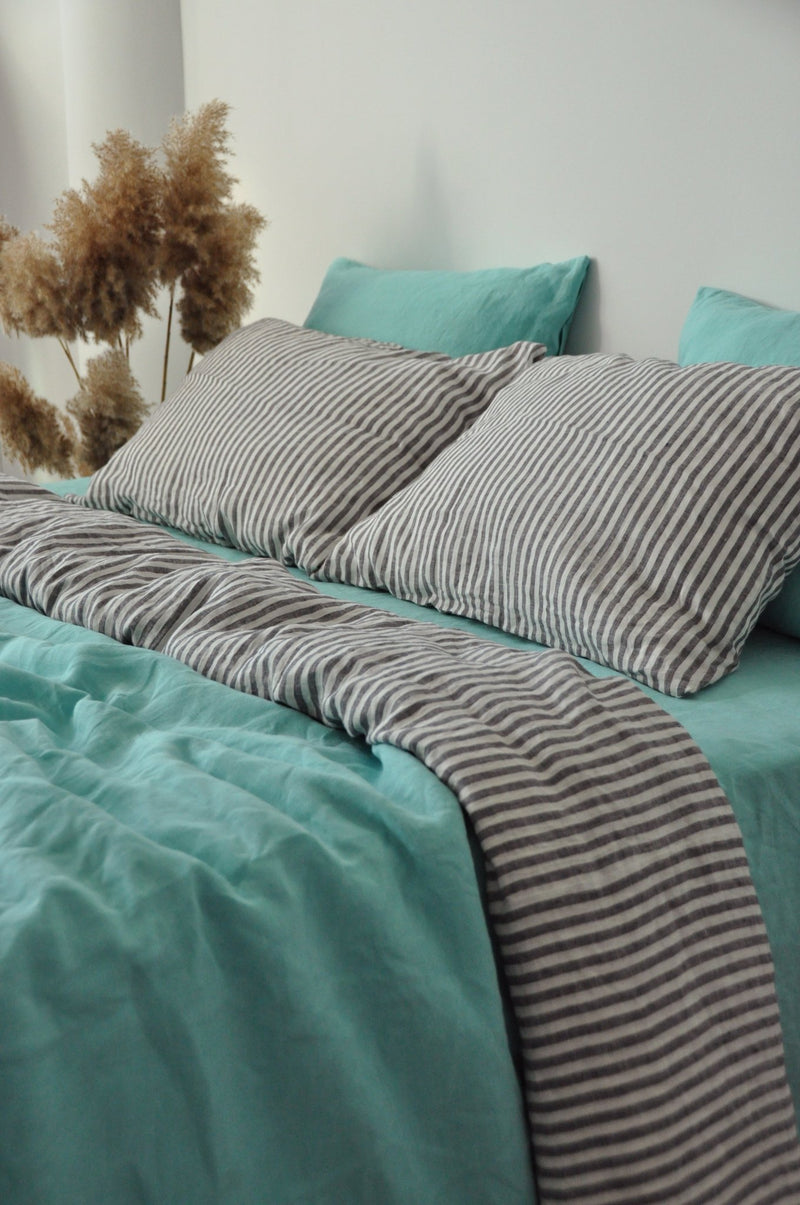 Double-sided cyan and white&gray stripe duvet cover