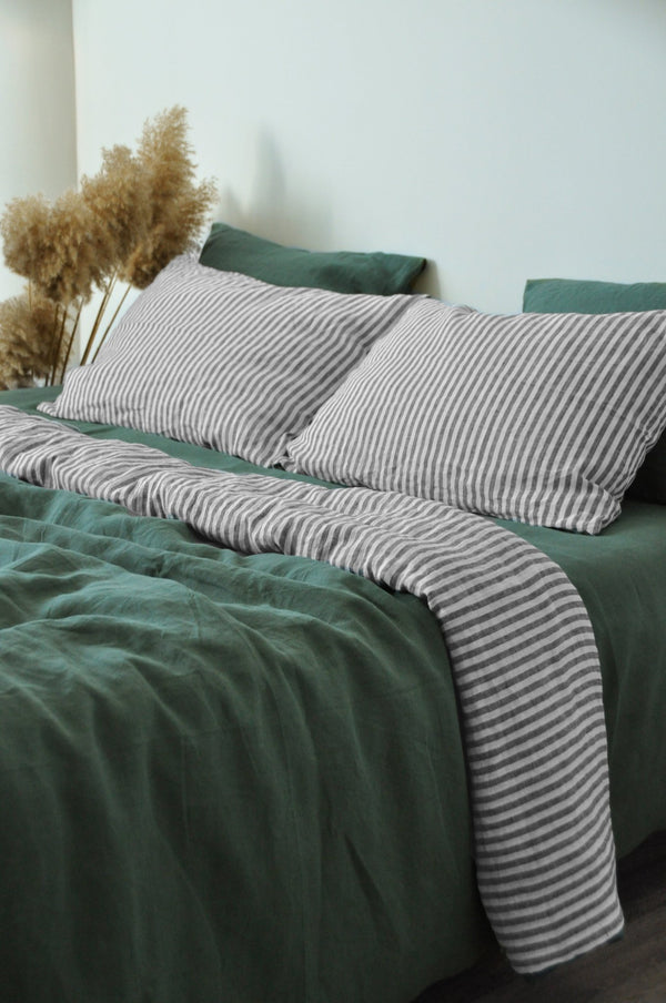 Double-sided pine green and white&gray stripe duvet cover