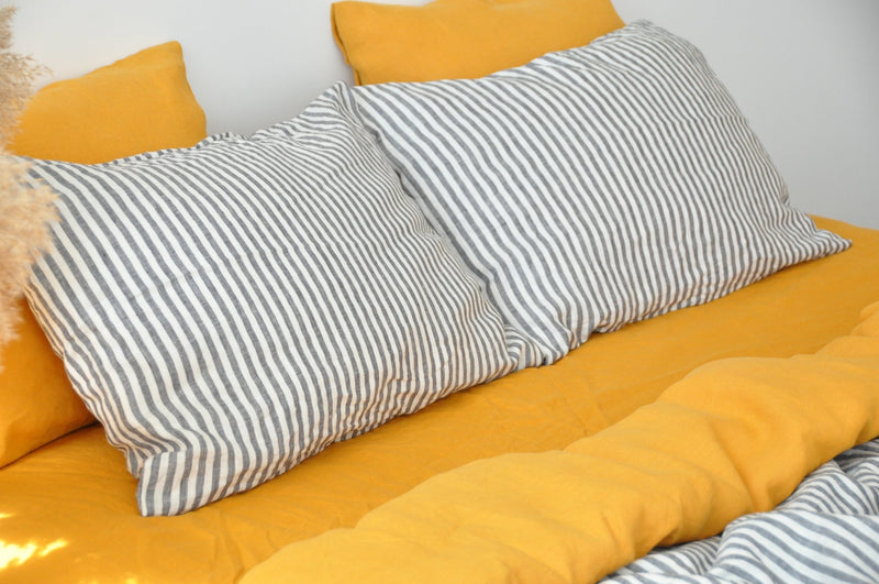 Double-sided turmeric and white&gray stripe duvet cover