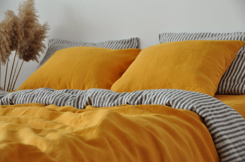 Double-sided turmeric and white&gray stripe duvet cover