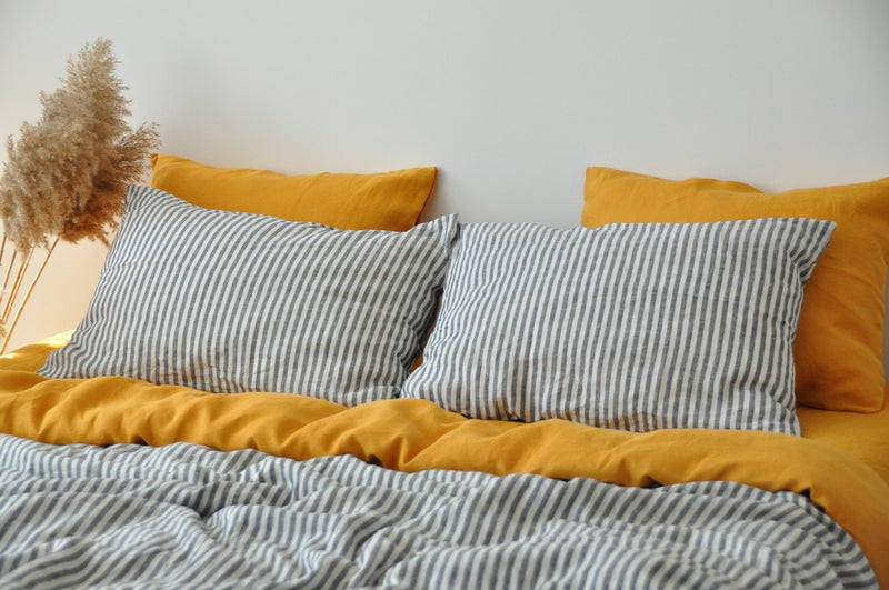 Double-sided turmeric and white&gray stripe duvet cover