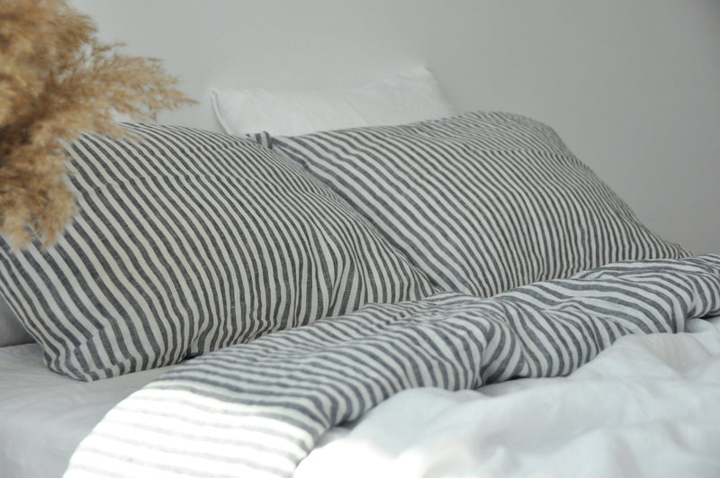 Double-sided white and white&gray stripe duvet cover