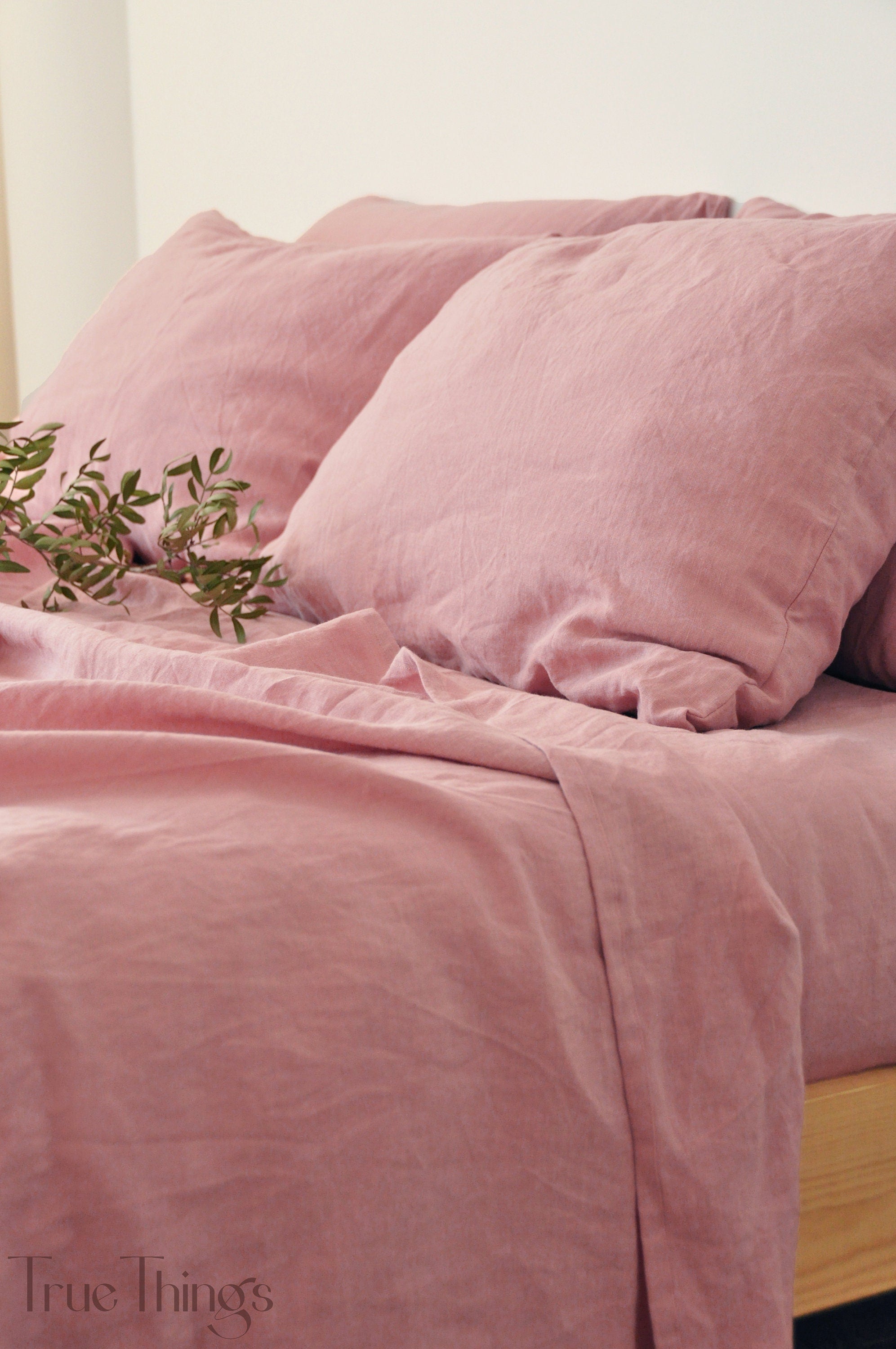 Rose pink linen fitted sheet
