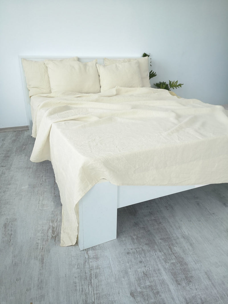 Ivory fitted sheet
