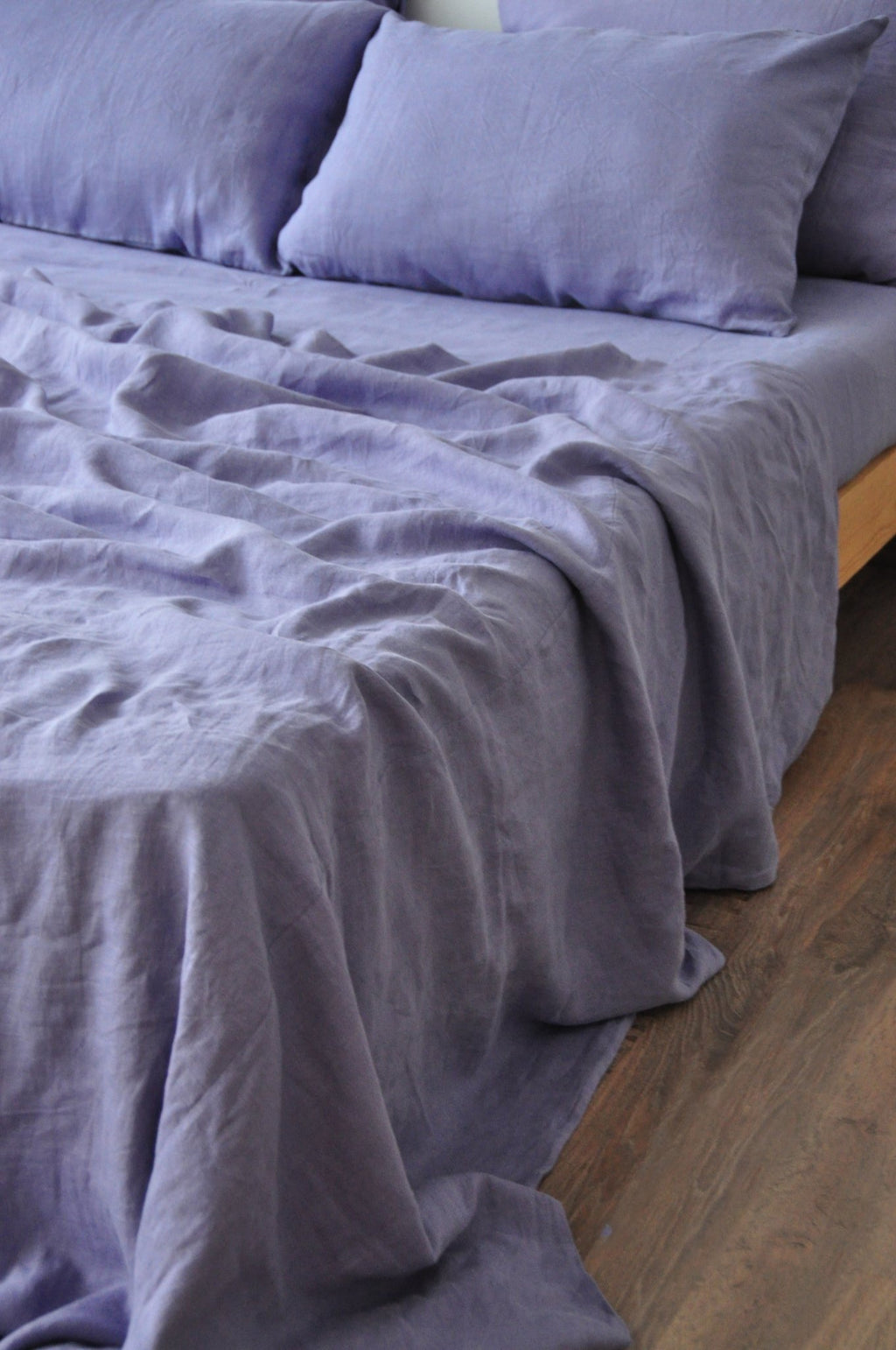 Lavendelfarbenes Bettlaken