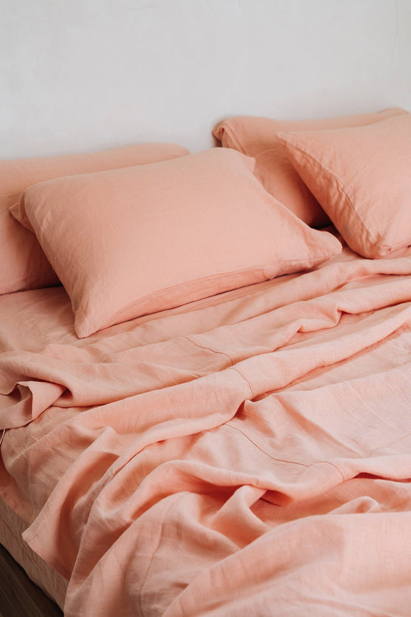 Peach fitted sheet - True Things
