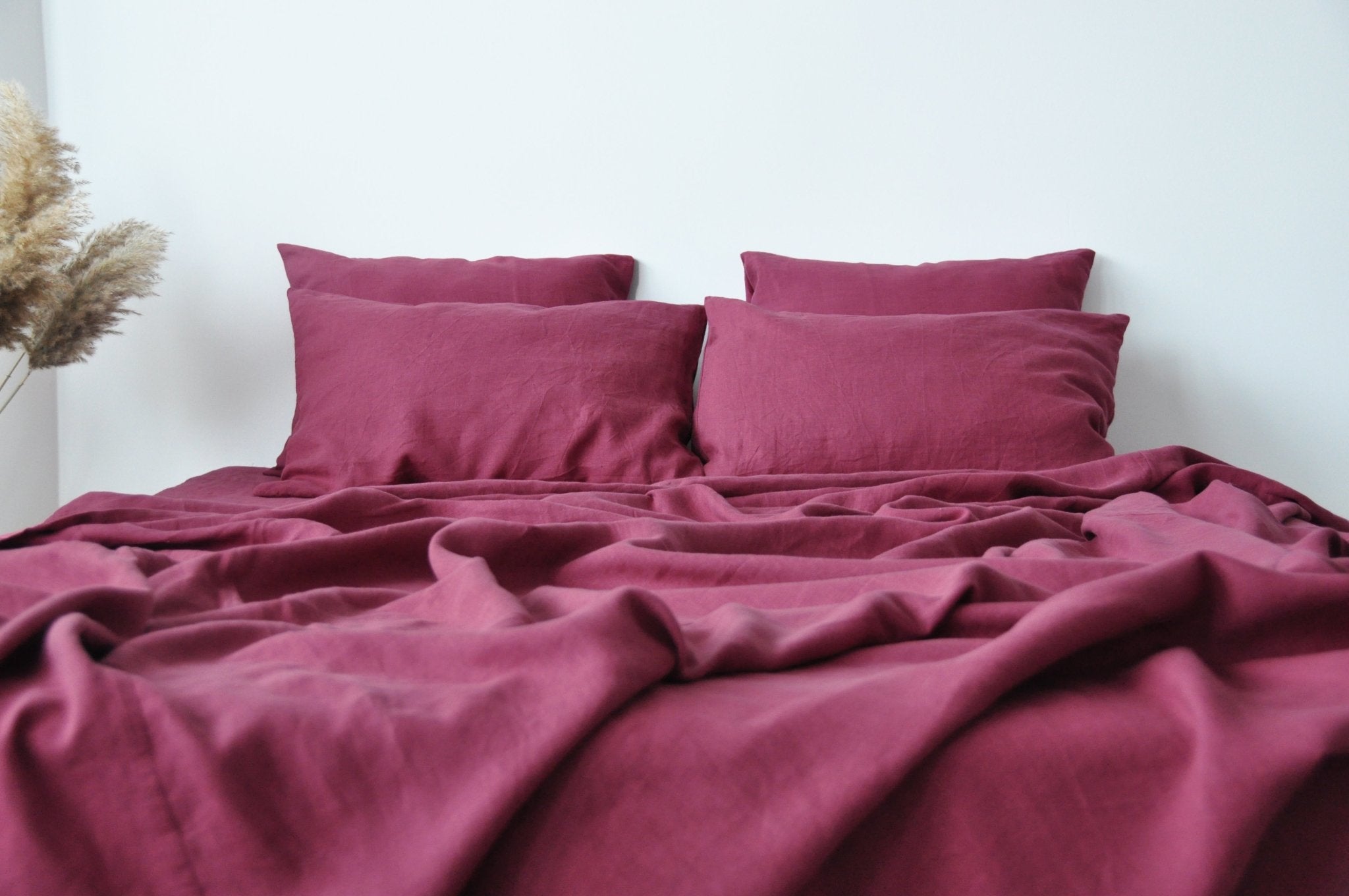 Raspberry pillowcase - True Things