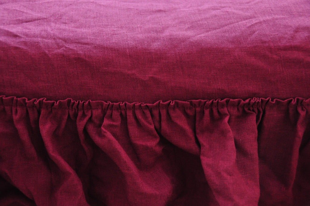 Raspberry ruffled duvet cover - True Things
