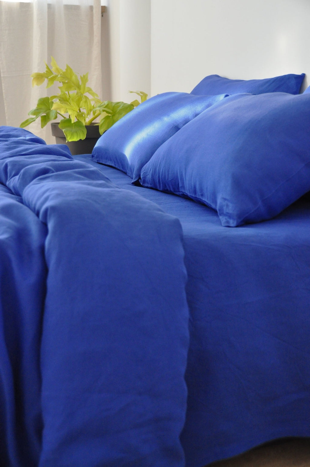 Royal blue pillowcase