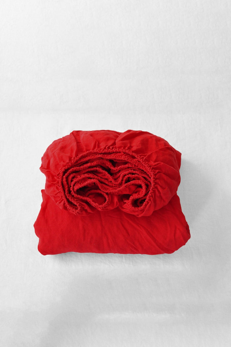 Scarlet red fitted sheet