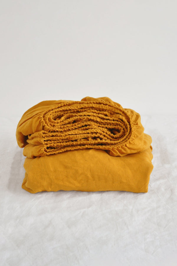 Turmeric fitted sheet