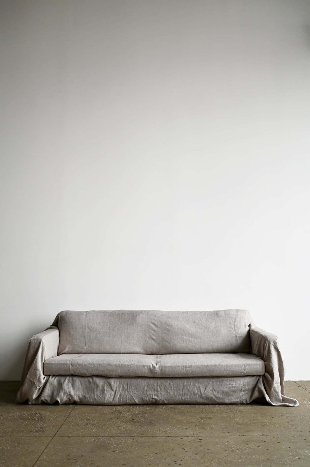 Undyed linen sofa slipcover - True Things