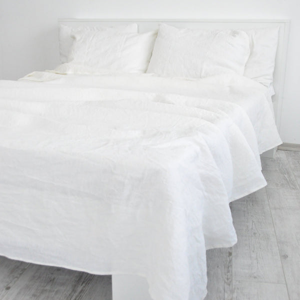 White flat sheet - True Things